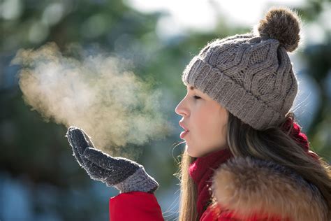 Is cold air good for a cough?