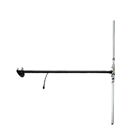 Is dipole antenna vertical or horizontal?