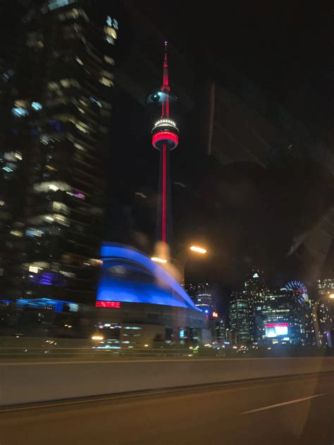 Is downtown Toronto safe at night?