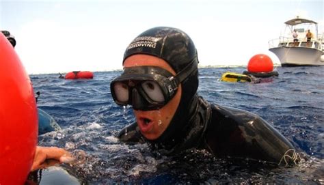 Is freediving bad for lungs?