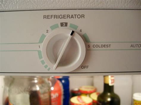 Is fridge colder at 5 or 1?