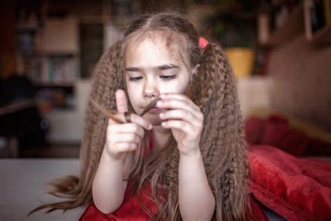 Is hair twirling a stimming behavior?