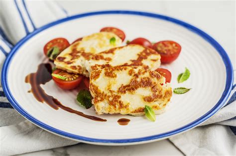 Is halloumi tasteless?