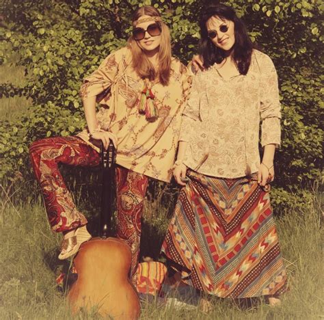 Is hippie fashion 60s?