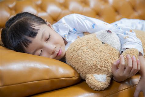 Is it Haram to sleep with a teddy bear?