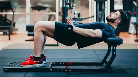 Is it OK for guys to do hip thrusts?
