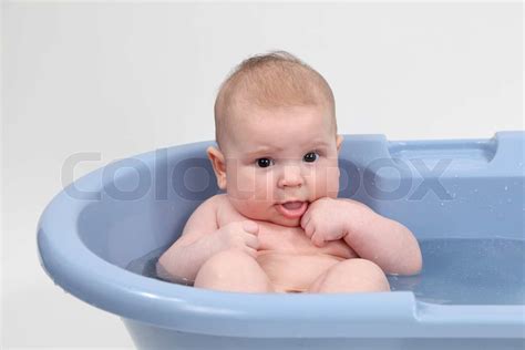 Is it OK to bathe a 3 month old baby everyday?