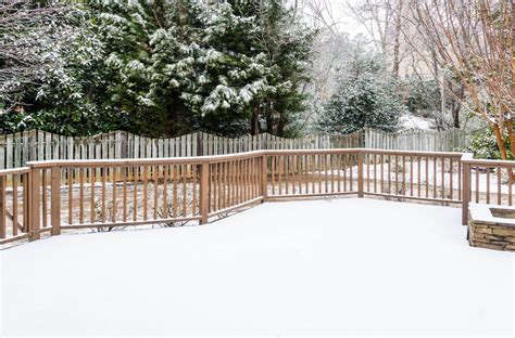 Is it OK to build a deck in the winter?