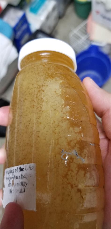 Is it OK to eat moldy honey?
