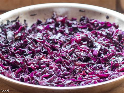 Is it OK to eat old red cabbage?