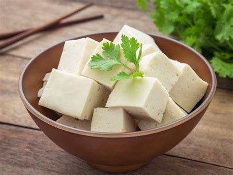 Is it OK to eat sour paneer?