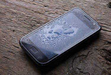 Is it OK to get iPhone wet?