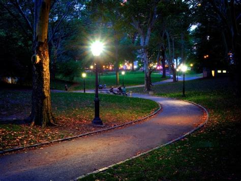 Is it OK to go to Central Park at night?