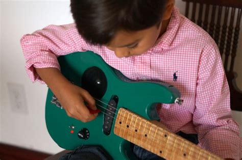 Is it OK to learn electric guitar first?