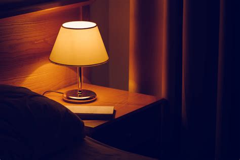 Is it OK to leave lamp on all night?