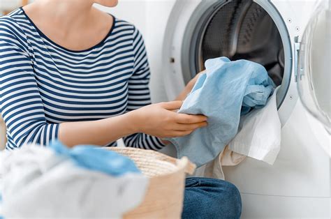 Is it OK to machine wash linen?