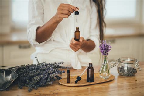 Is it OK to mix essential oils for hair?