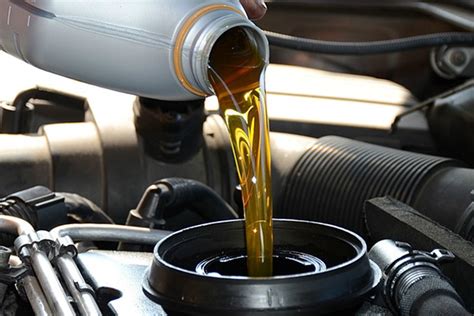 Is it OK to mix oils in car?