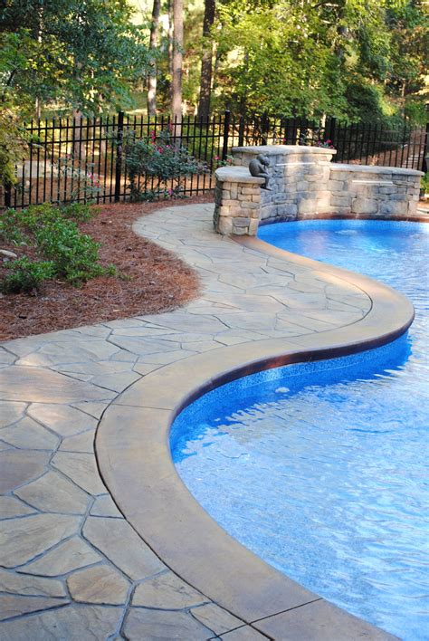 Is it OK to put a pool on concrete?