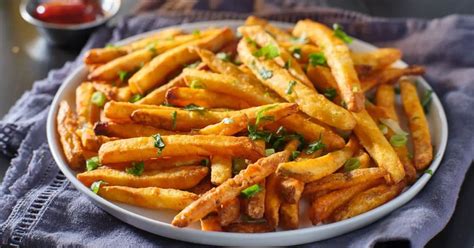 Is it OK to reheat french fries?