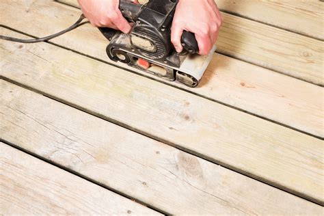 Is it OK to sand a wet deck?