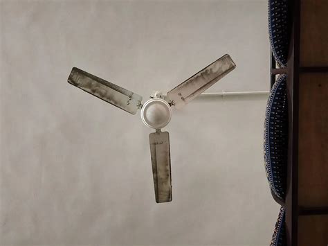 Is it OK to use a dirty fan?