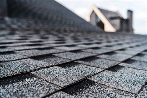 Is it bad to have a dark roof?