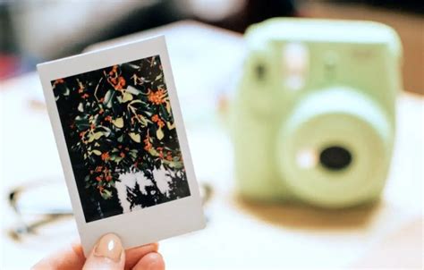 Is it bad to shake instax film?