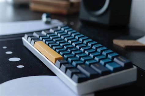 Is it better to build or buy a mechanical keyboard?