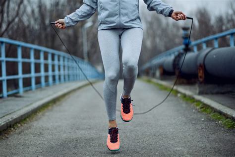 Is it better to jump rope fast or slow?