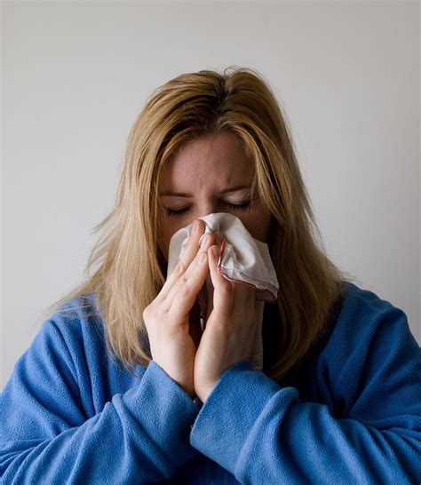 Is it better to let your nose run when you have a cold?