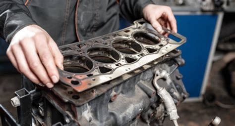 Is it better to replace head gasket or engine?