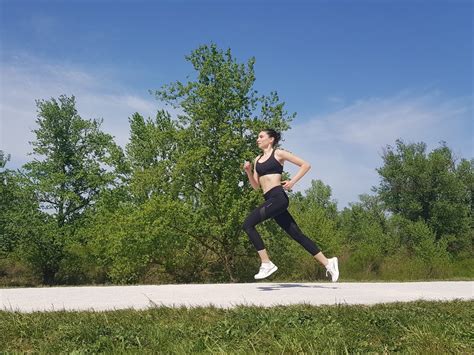 Is it better to run little and often?