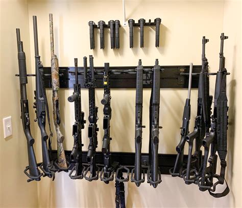 Is it better to store guns vertically or horizontally?