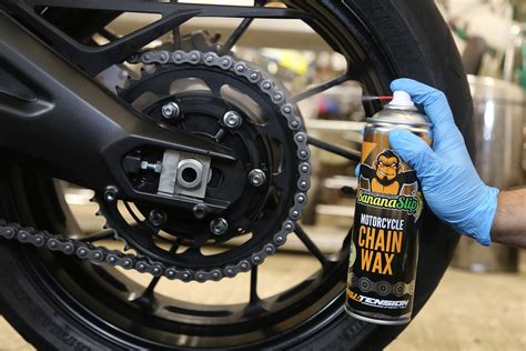 Is it better to wax or lube a bike?