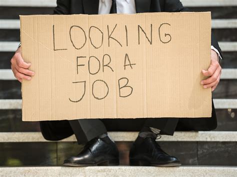 Is it difficult to find a job in USA?