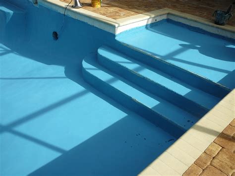 Is it good to drain your pool in the winter?