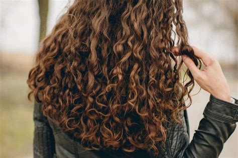 Is it harder to grow out curly hair?