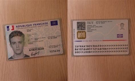 Is it illegal to not carry ID in France?