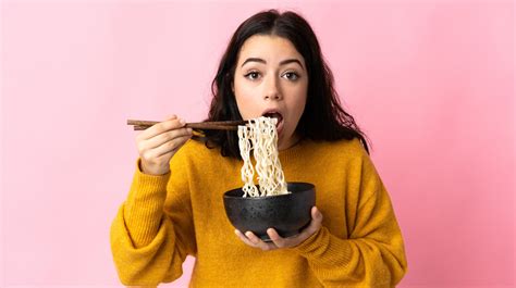 Is it okay to eat instant noodles twice a day?