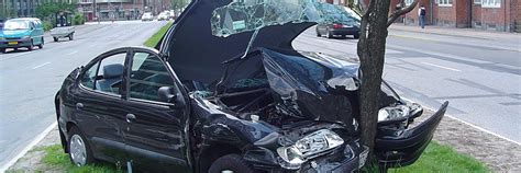 Is it possible to survive a car crash?