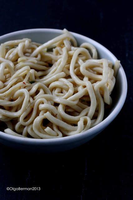 Is it safe to eat cold leftover noodles?