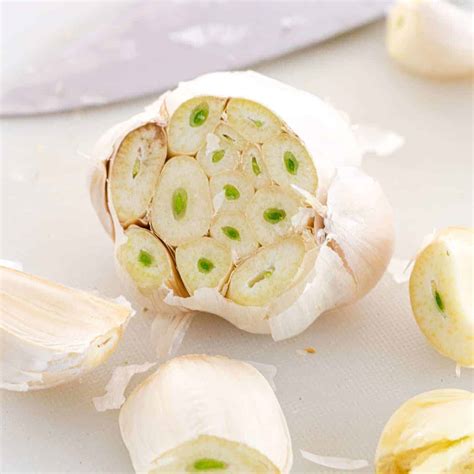 Is it safe to eat sprouting garlic?