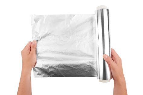 Is it safe to steam with aluminum foil?