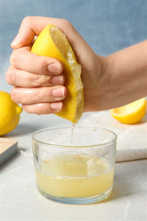 Is it safe to store lemon juice?