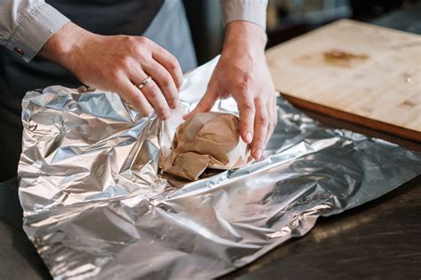 Is it safe to use Aluminium foil for baking?