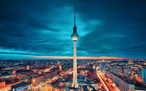 Is it safe to walk in Berlin at night?