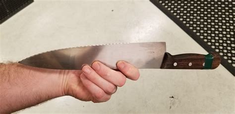 Is it unlucky to buy someone a knife?