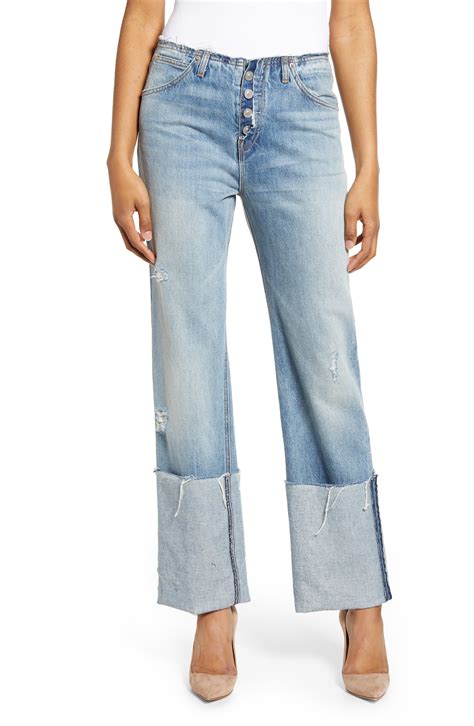 Is it weird to cuff baggy jeans?