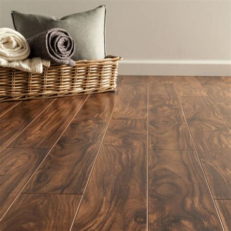 Is laminate flooring good for hot climates?